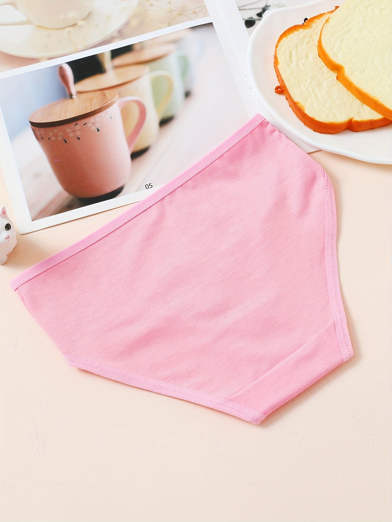 4pcs 4-Pack Cartoon Print Toddler Girls Breathable Briefs Underwear