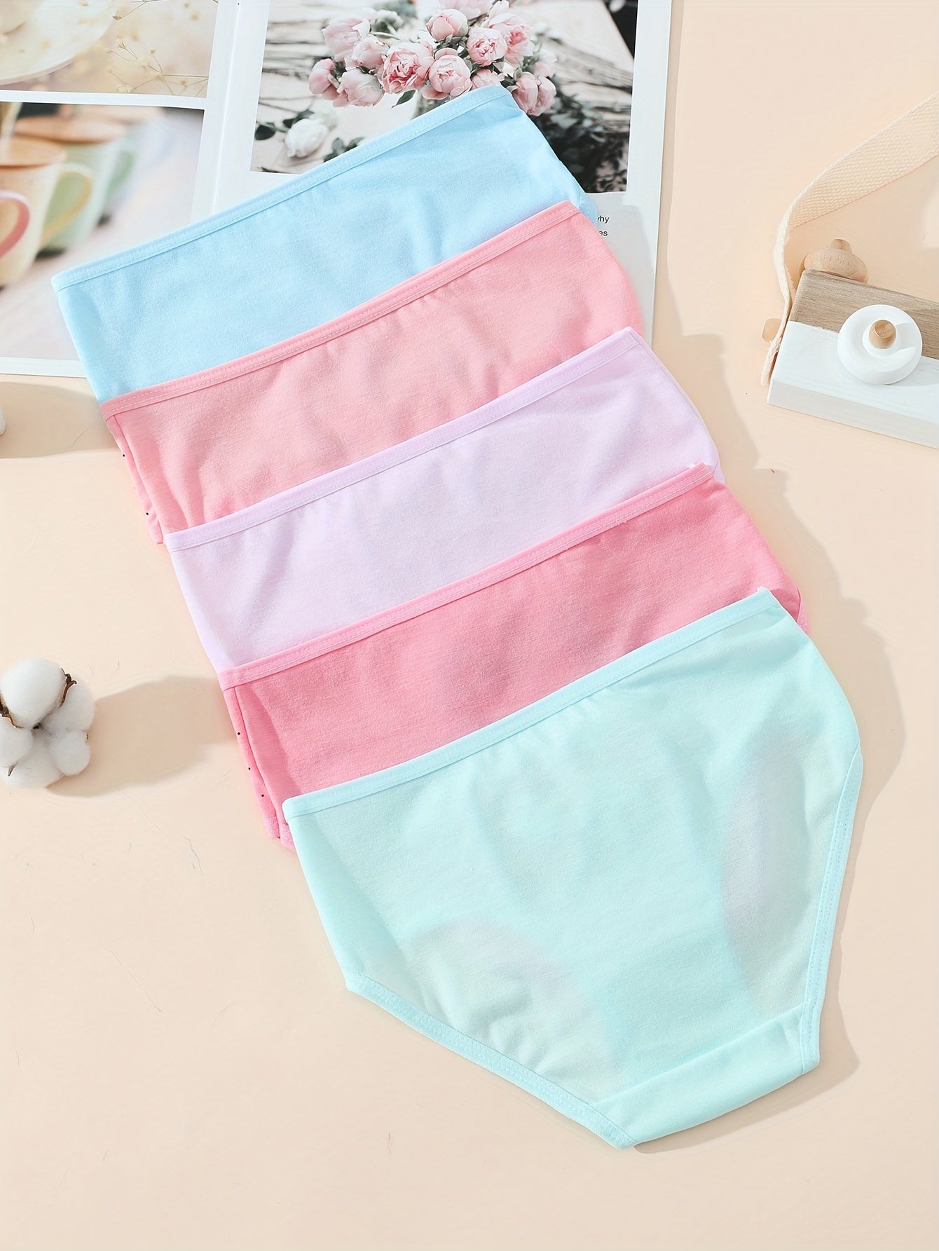 4pcs 4-Pack Cartoon Print Toddler Girls Breathable Briefs Underwear