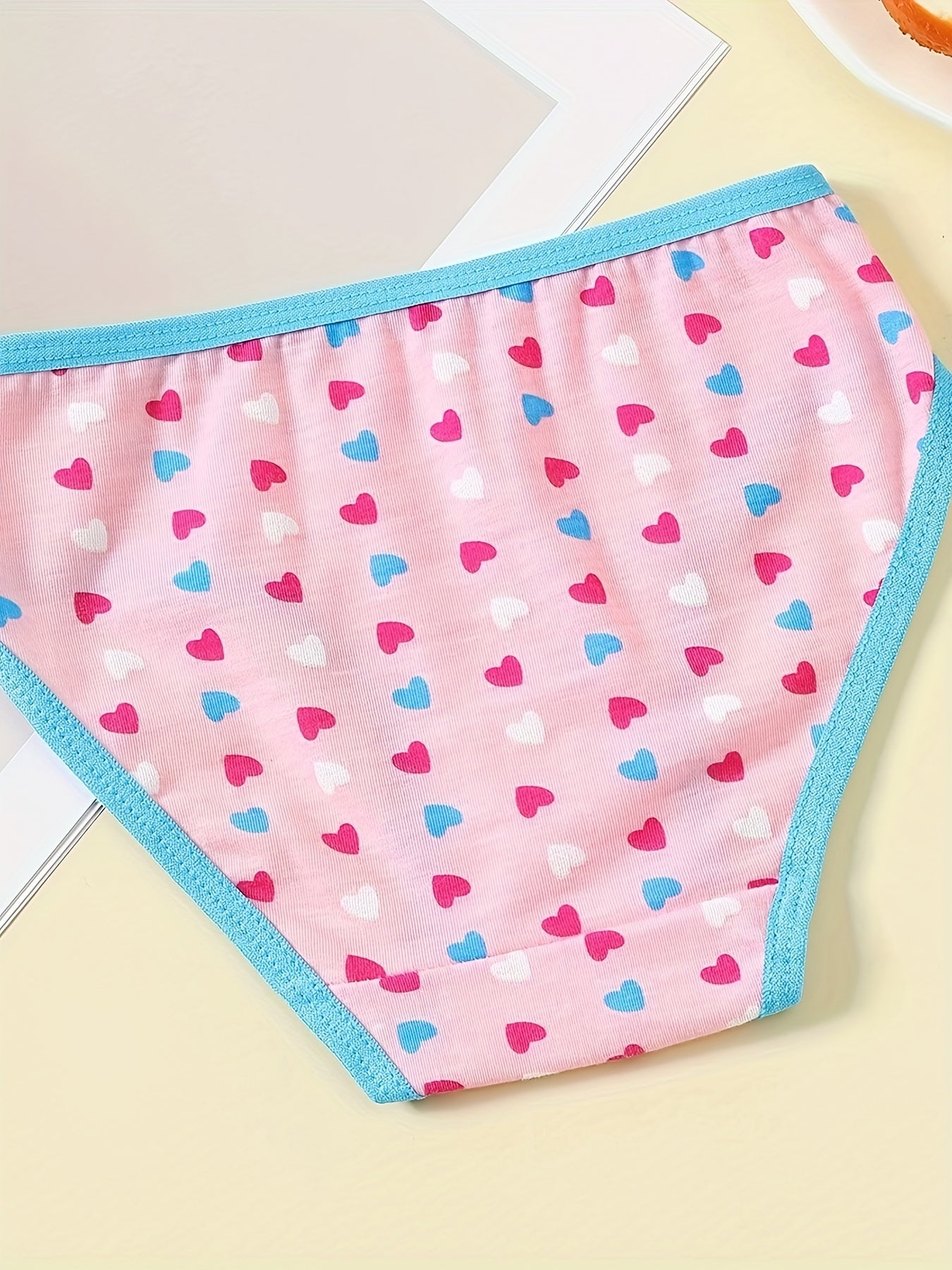 4pcs 4-Pack Cartoon Print Toddler Girls Breathable Briefs Underwear