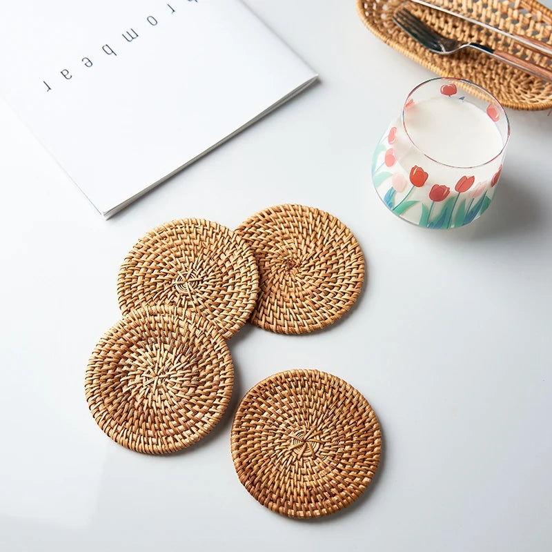 Rattan Table Mats Round Placemat for Home Office Coffee Cup Pad Handmade Woven Insulation Heat Coasters Dinner Table Decor
