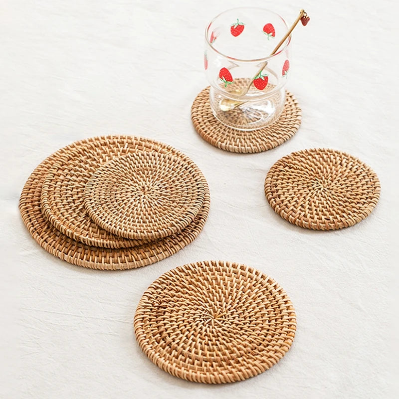 Rattan Table Mats Round Placemat for Home Office Coffee Cup Pad Handmade Woven Insulation Heat Coasters Dinner Table Decor