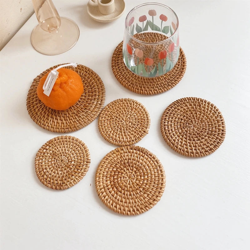 Rattan Table Mats Round Placemat for Home Office Coffee Cup Pad Handmade Woven Insulation Heat Coasters Dinner Table Decor