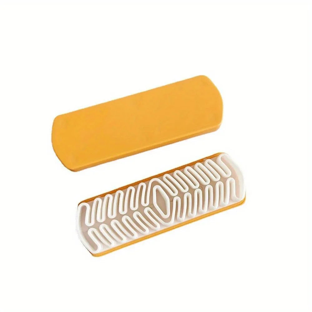 Suede Savior – Soft Crepe Brush for Shoes & Bags!