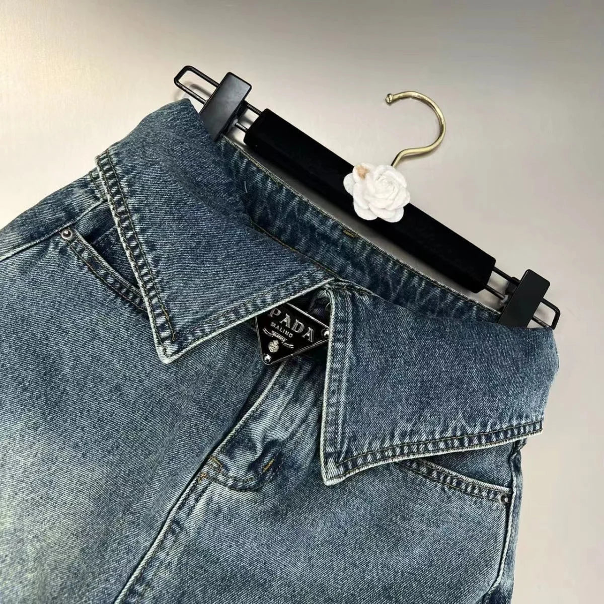 Fashion High Waist Denim Mini Skirt Women's 2023 Summer New Fashion Button Zipper Slim Fit Korean Street Casual A-line Skirt