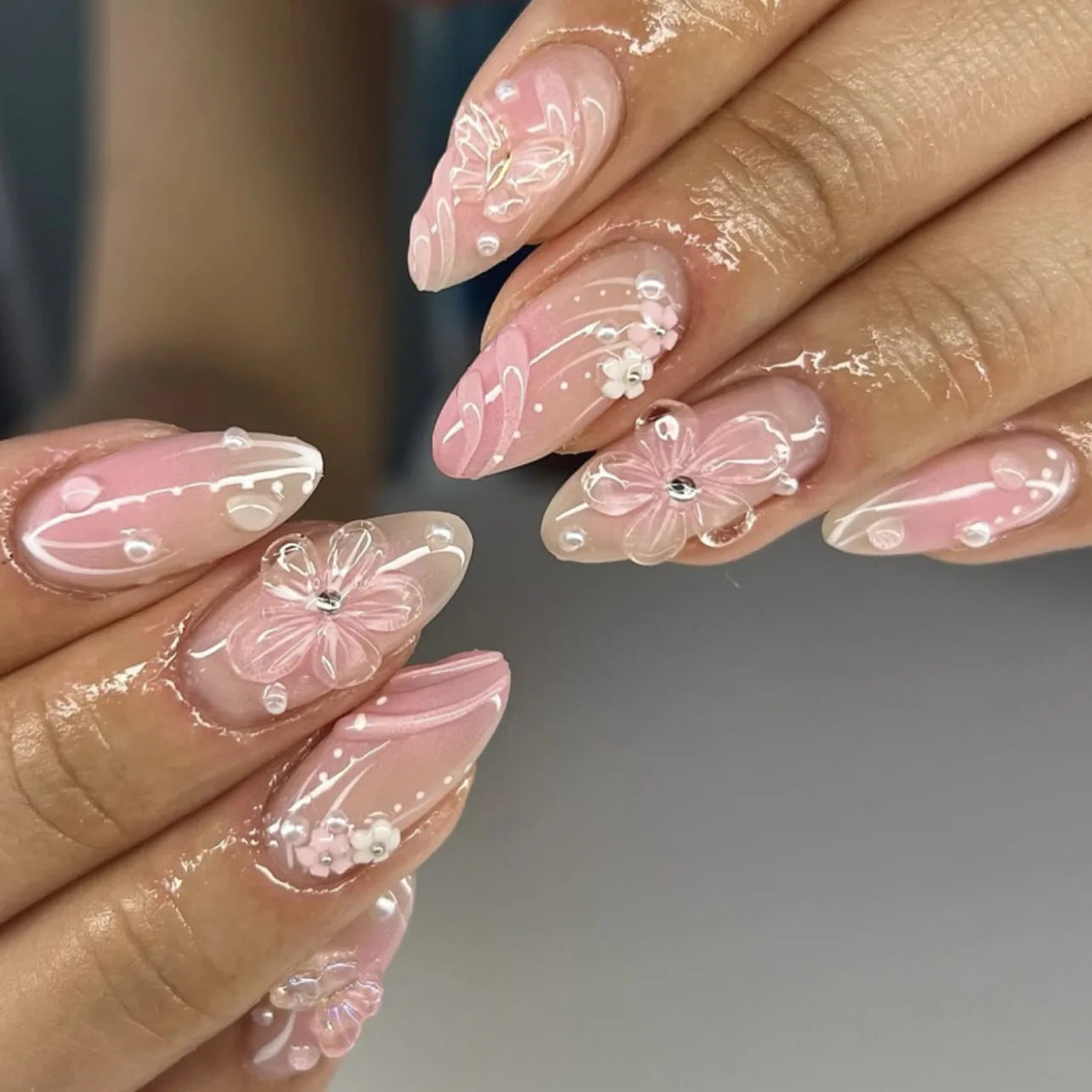 24PCS Almond Nails – Mixed Solid Colors with Subtle Florals & Golden Highlights