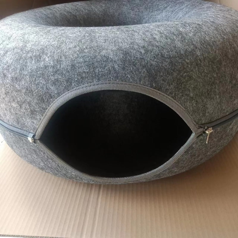 Large Cat Tunnel Bed with Detachable Round Felt and Washable Interior - Perfect Indoor Cat House and Play Tunnel for Small Pets
