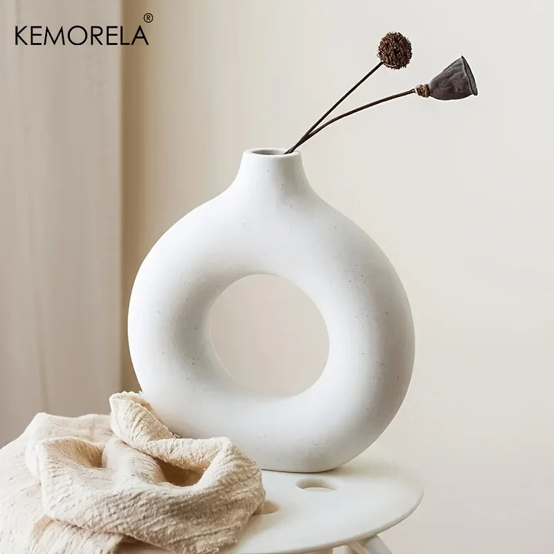 Nordic Style Ceramic Donut Shaped Vase Hollow Circular Flower Pot for Home Living Room Office Desktop Decorative Accessory Gift