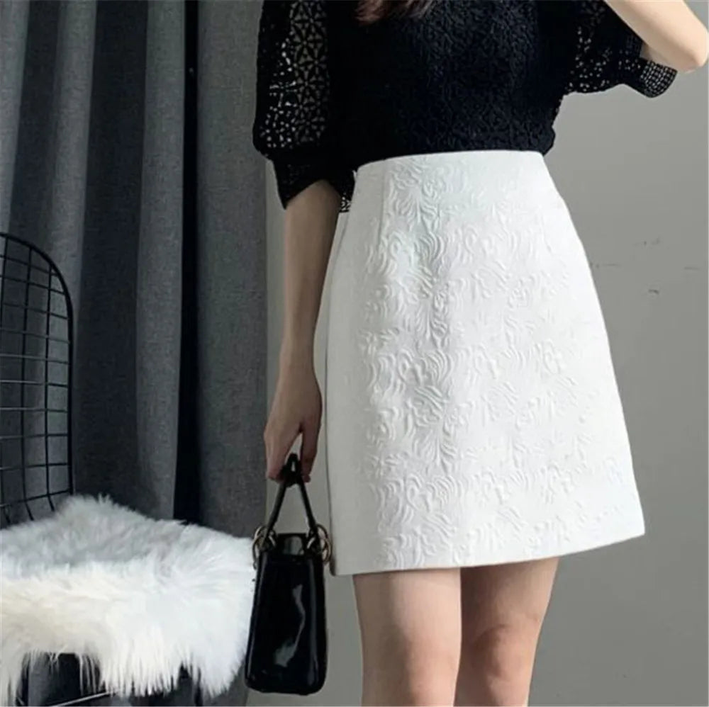 2024 Korean Style Spring Summer New Jacquard Commuting Skirt Temperament Short Skirts Womens High Waist Slim White A-Line Skirt