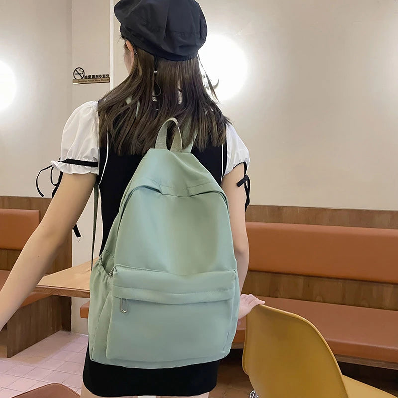UrbanEase Solid Backpack – Lightweight & Versatile for High School, Travel & Daily Style!