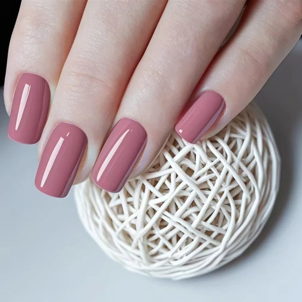 Glossy Nail Set – Long Press-On Acrylics for DIY Glam Moments
