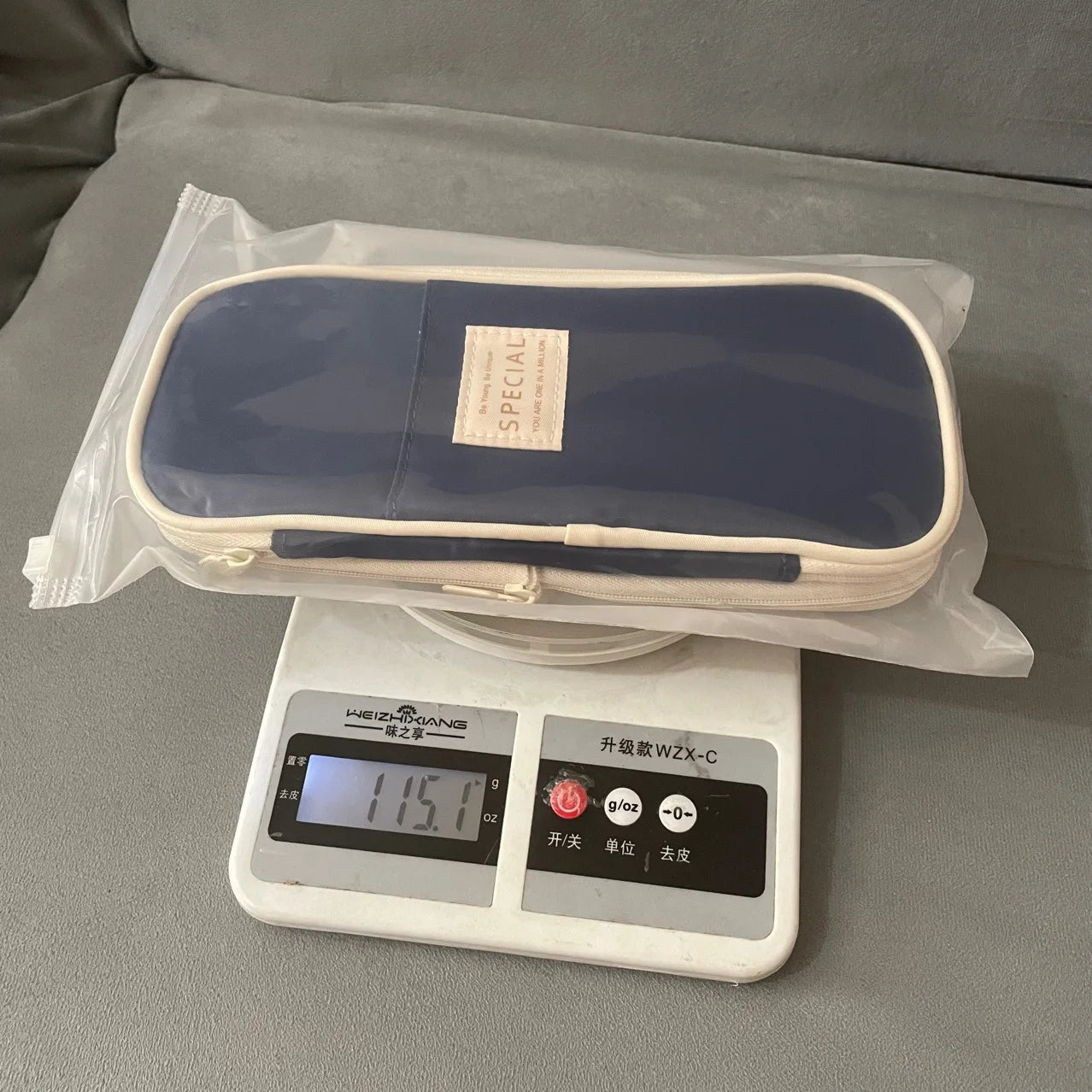 Solid Color Denim Pencil Case – Zippered Polyester Pen Holder for School, Office & Gift-Ready Stationery Organization