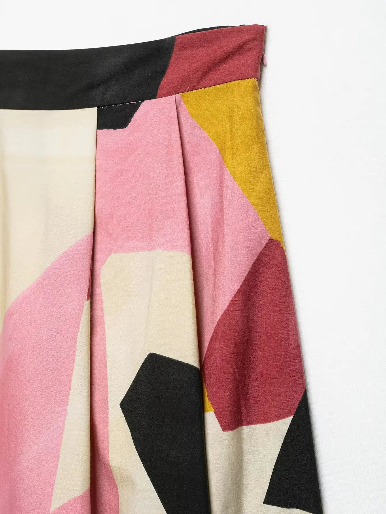 Elegant Women Holiday Graffditi Print Pleats Casual Slim Midi Skirt Faldas Mujer Female Summer Side Zipper  Skirts QUN9102