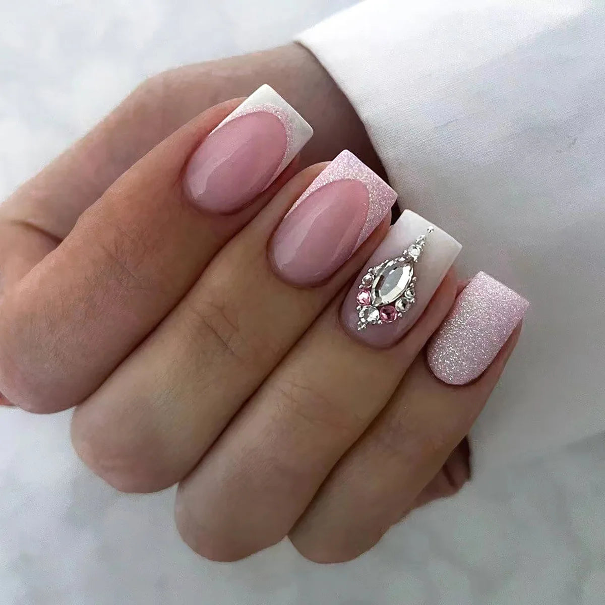 Ballet Chic – 24Pcs White French Nails with Cute Bow Design