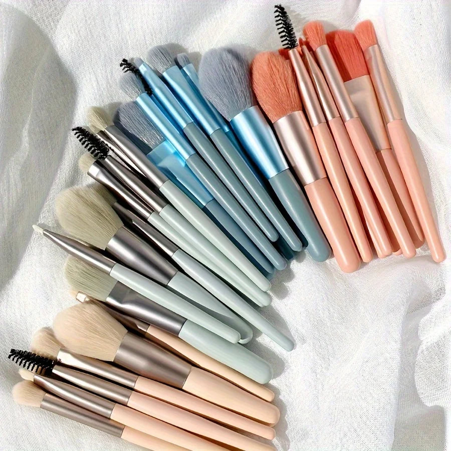 8Pcs Soft Bristle Makeup Brush Set - Portable Beginner-Friendly Tools for Eyeshadow/Blush/Lip/Lash Comb-Handled Travel Gift Set