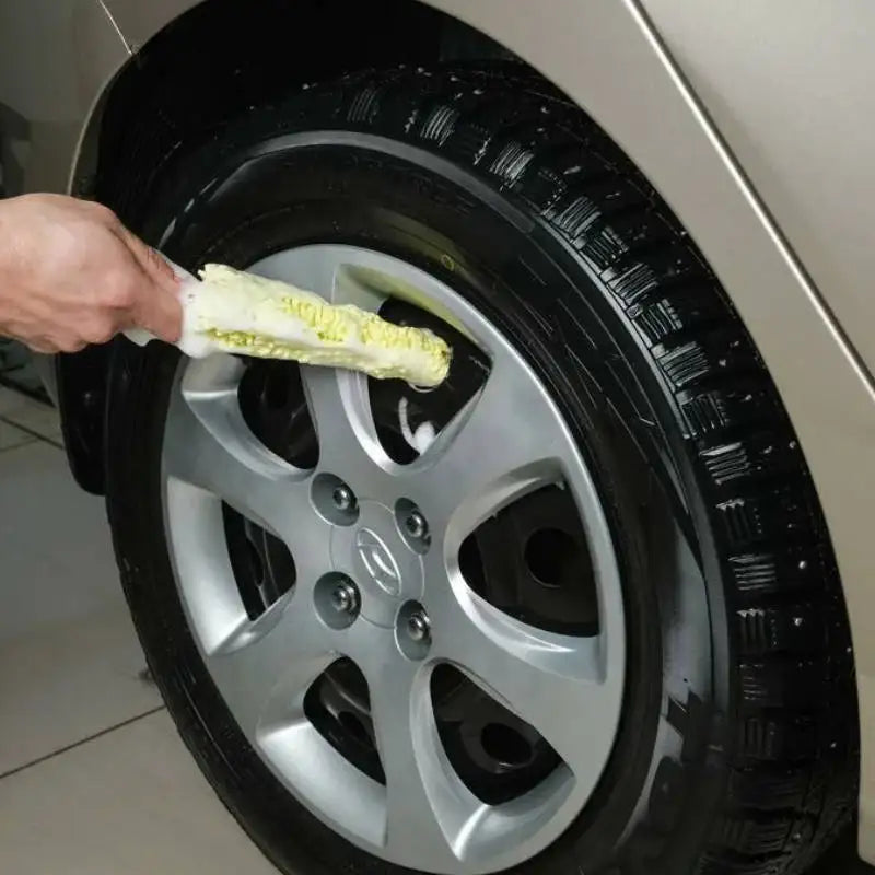 Car Rim Scrubber Wheel Cleaner Brush Wheel Tire Rim Brush with Plastic Handle Portable Auto Detailing Wash Cleaning Tool