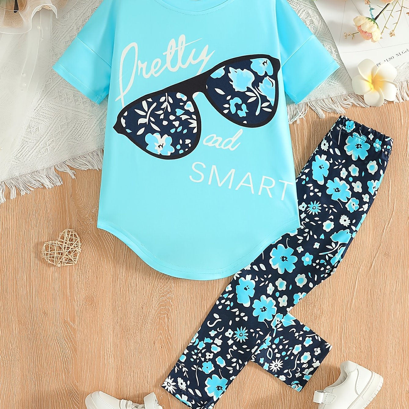 [Summer Outfit] 2pcs Girls' Summer Outfit | Large Glasses Print Pattern Drop Shoulder Irregular Hem Design Loose Short Sleeve T-Shirt + Floral Print Skinny Nine-Tenths Bottoms Set - Holiday Gift Girls' Fashion Casual Kids Sui