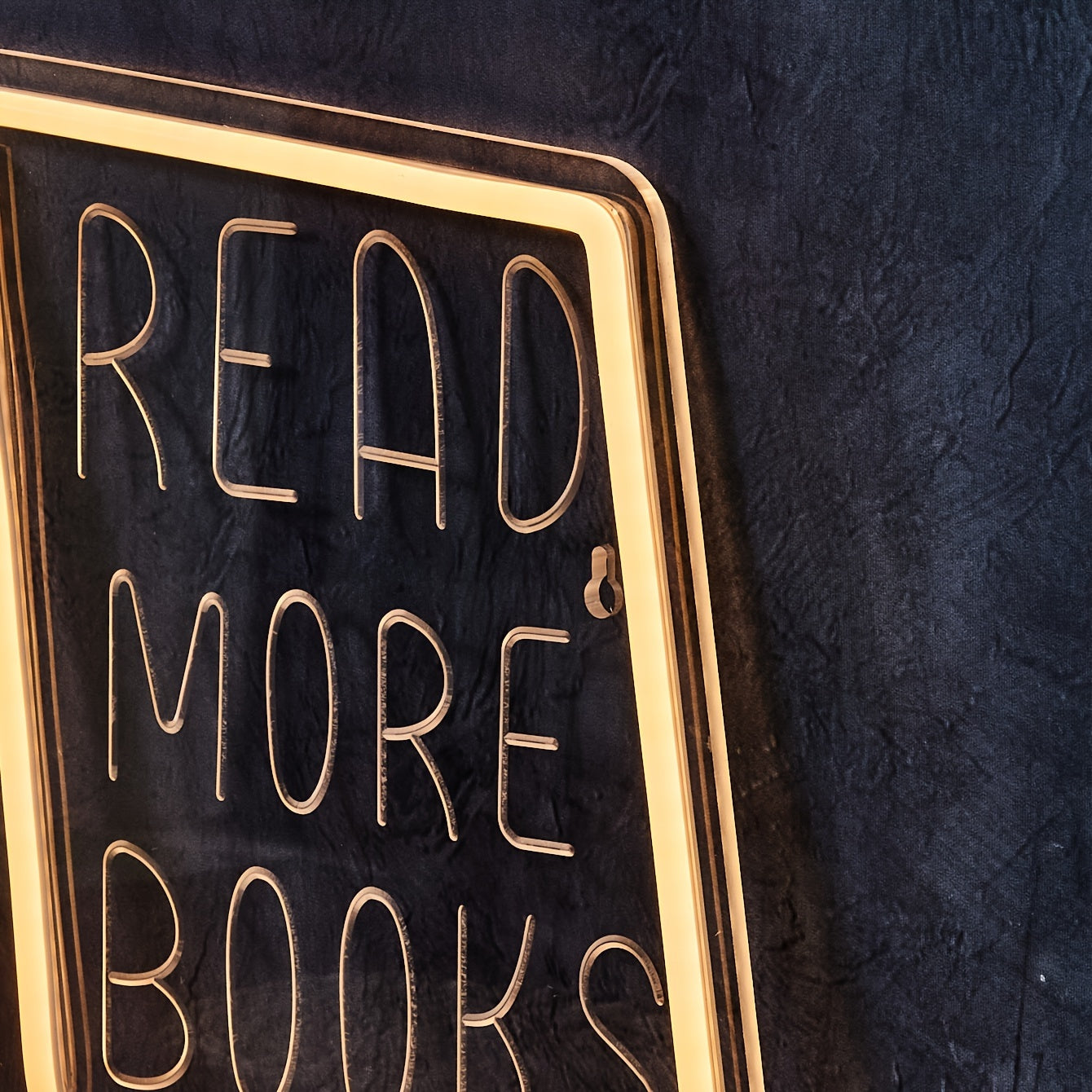 Unique "READ MORE BOOKS" USB-Powered Neon Sign for Book Lovers - Ideal for Bookstores, Reading Rooms, and Study Spaces